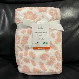 CARO HOME Leopard Jacquard Zero Twist Hand Towels, Set of 2